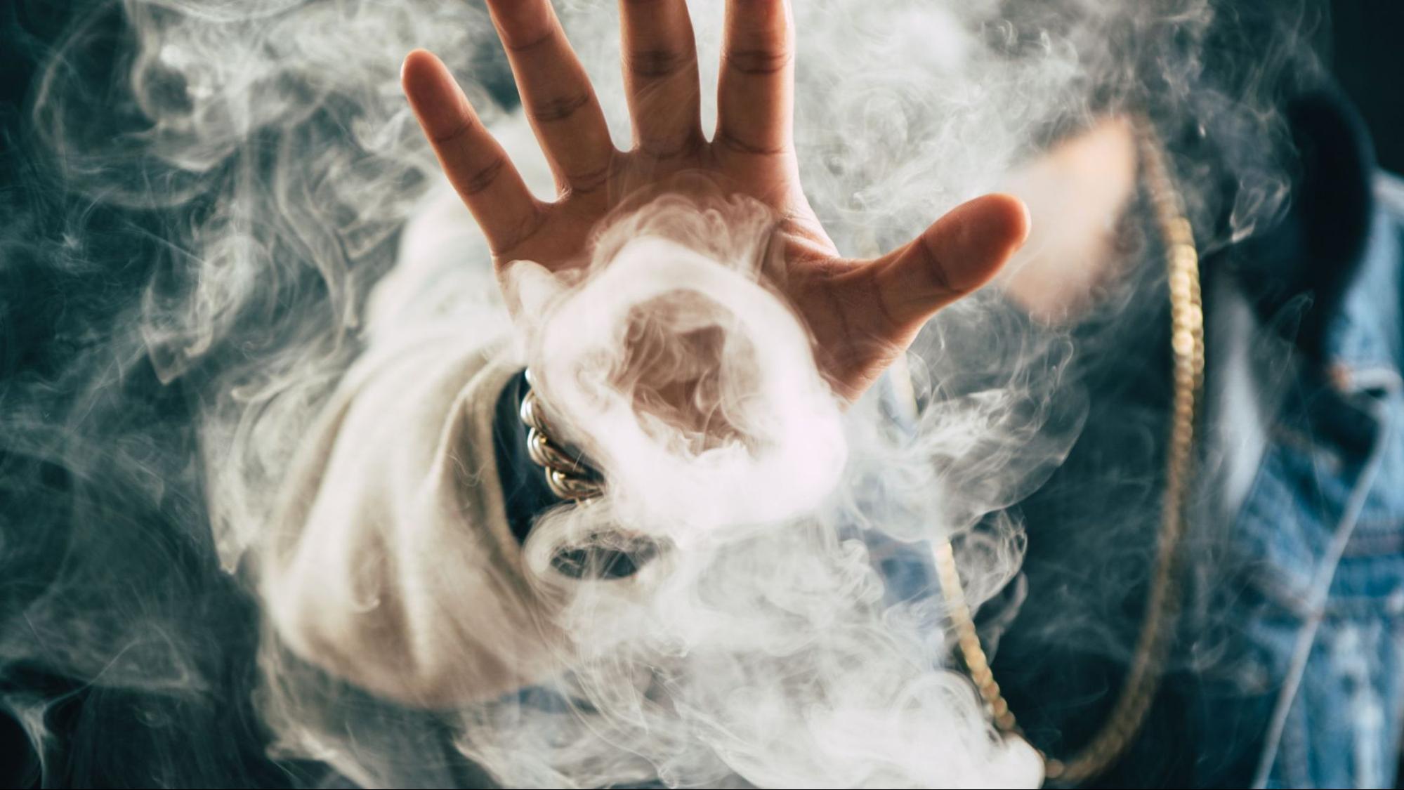 Learn 10 Simple Vape Tricks to Wow Your Friends Learn 10 Simple Vape Tricks to Wow Your Friends